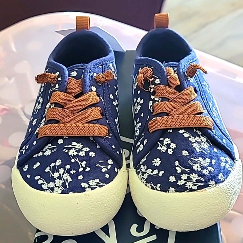 NWT/NIB Toddler OshKosh Slip-on Shoes size 7